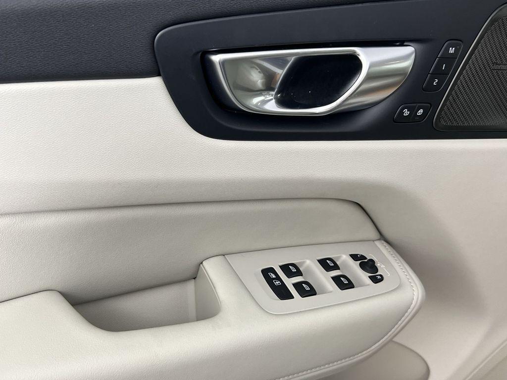new 2026 Volvo XC60 car