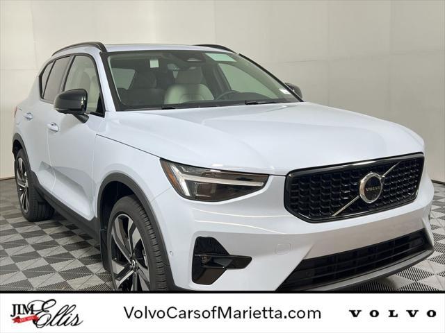 new 2025 Volvo XC40 car, priced at $51,195