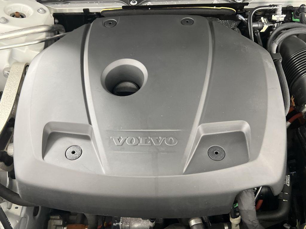 used 2022 Volvo XC90 Recharge Plug-In Hybrid car, priced at $40,899