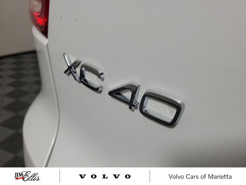 new 2025 Volvo XC40 car, priced at $41,414