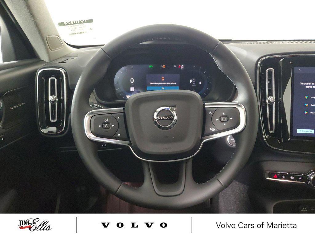 new 2025 Volvo XC40 car, priced at $41,414