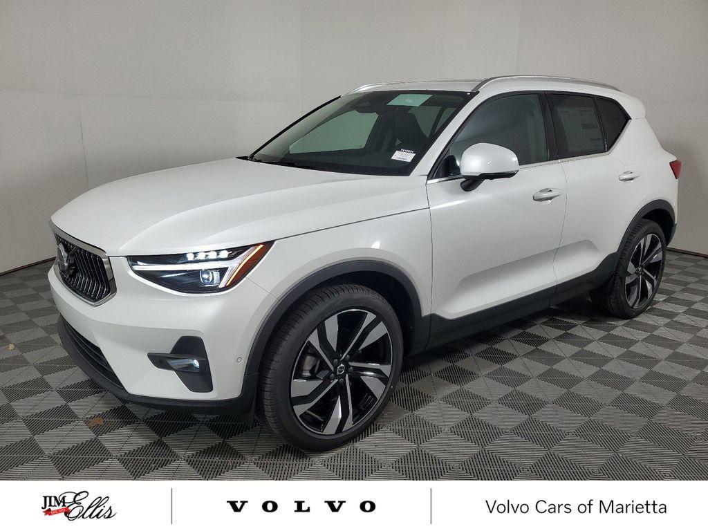 new 2025 Volvo XC40 car, priced at $41,414