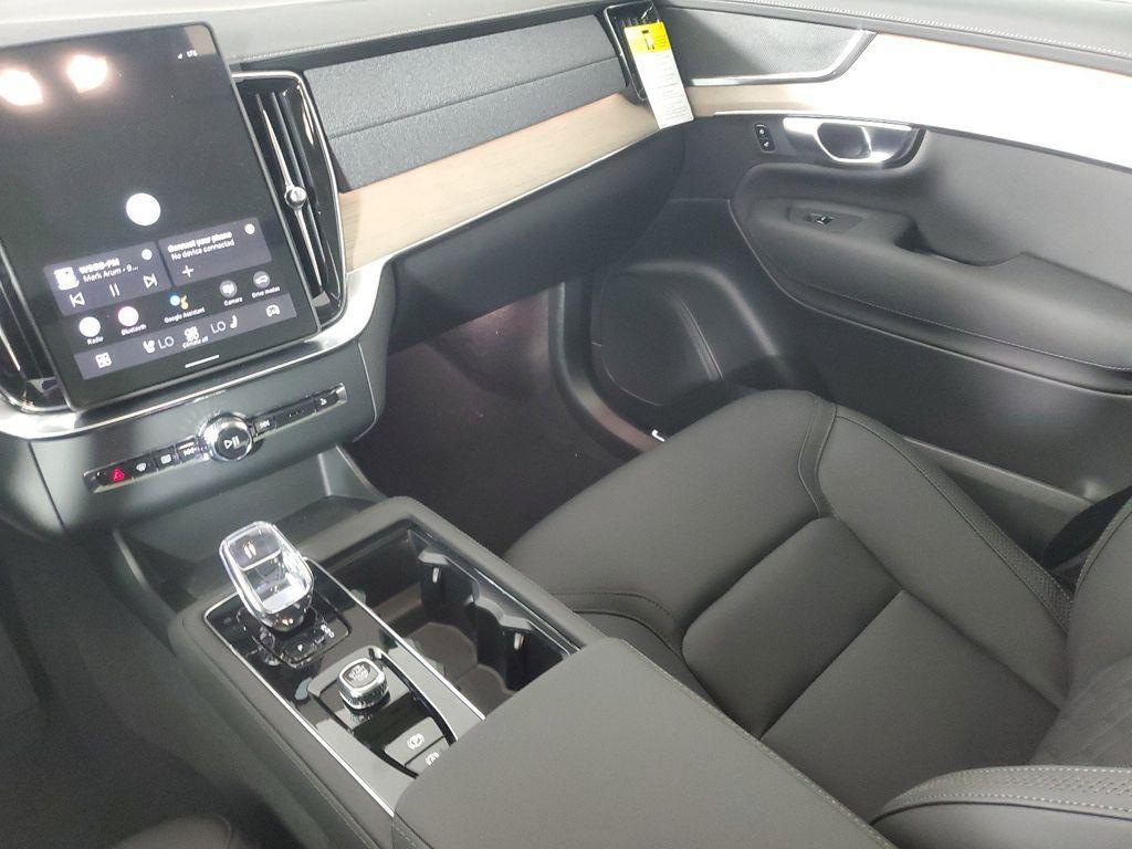 new 2025 Volvo XC90 Plug-In Hybrid car, priced at $66,487
