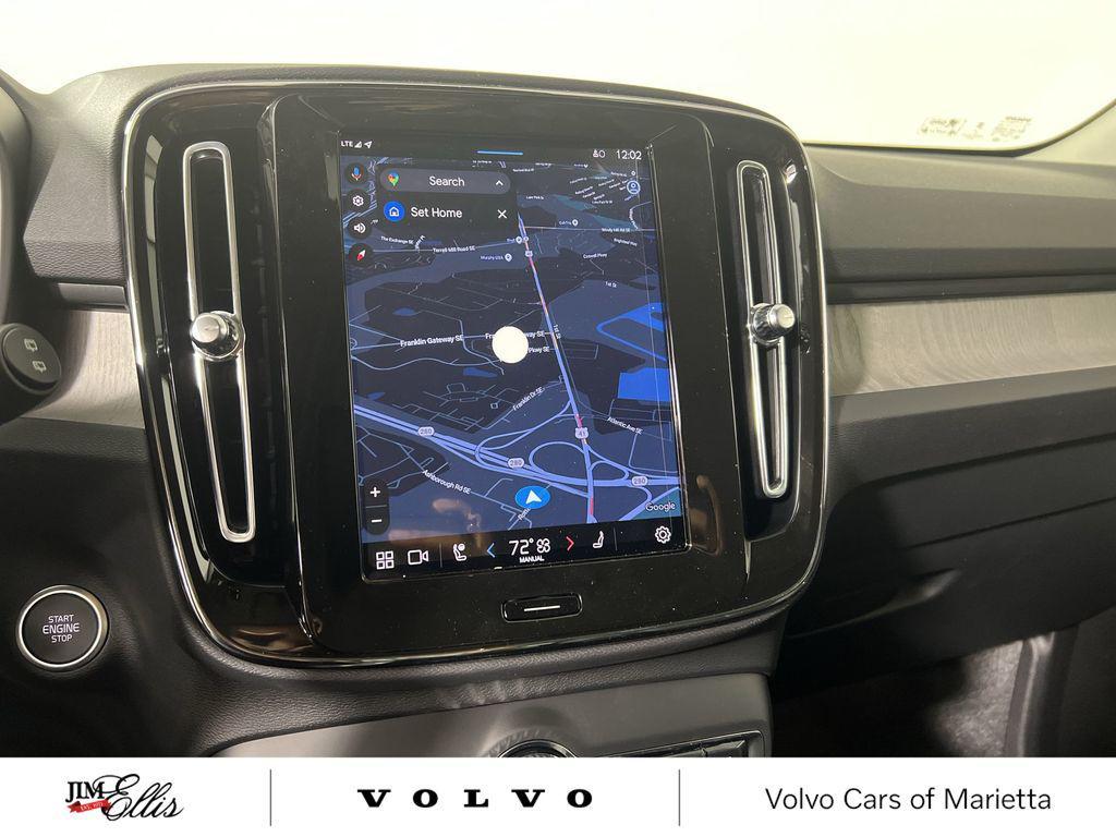 new 2025 Volvo XC40 car, priced at $41,049