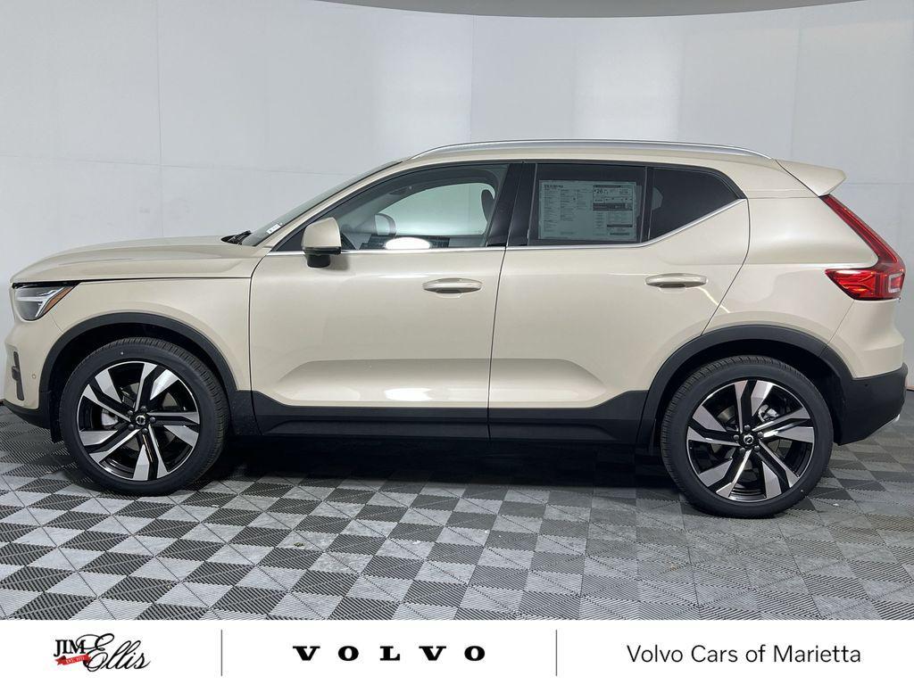 new 2025 Volvo XC40 car, priced at $41,049