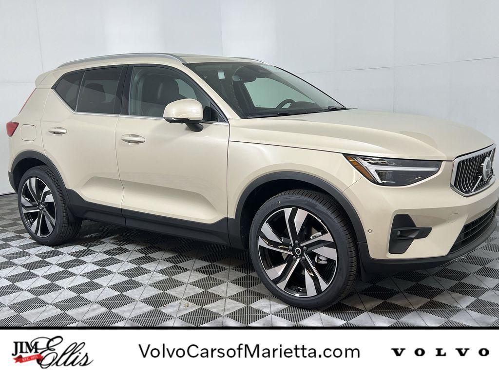 new 2025 Volvo XC40 car, priced at $41,049