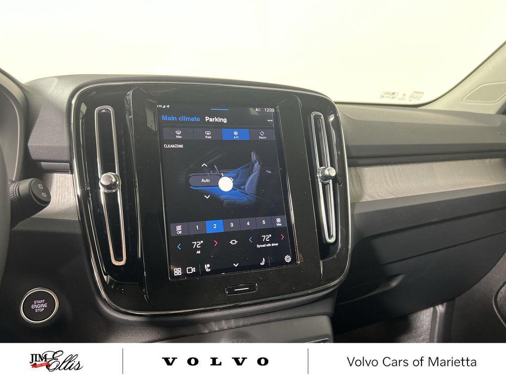new 2025 Volvo XC40 car, priced at $41,049