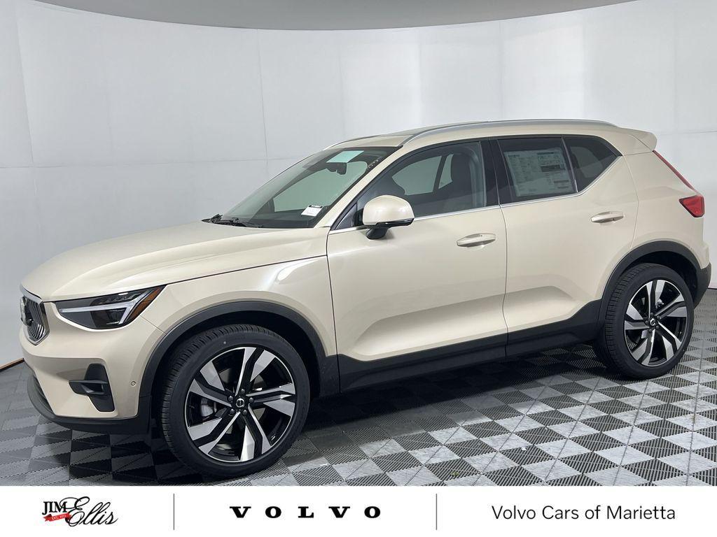new 2025 Volvo XC40 car, priced at $41,049