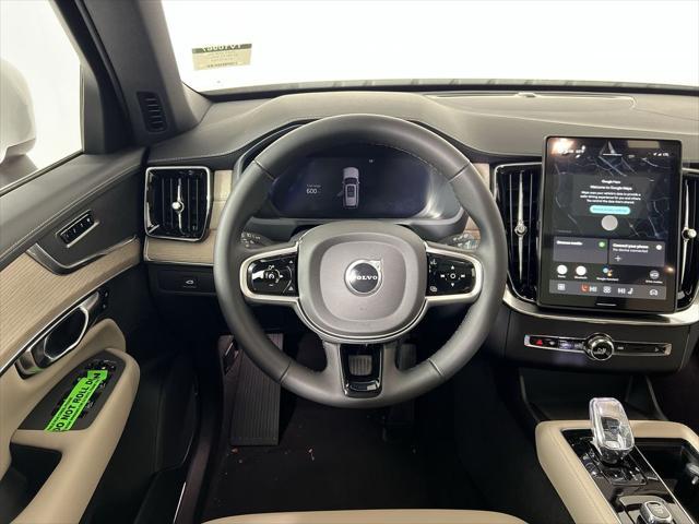 new 2025 Volvo XC90 car, priced at $59,725