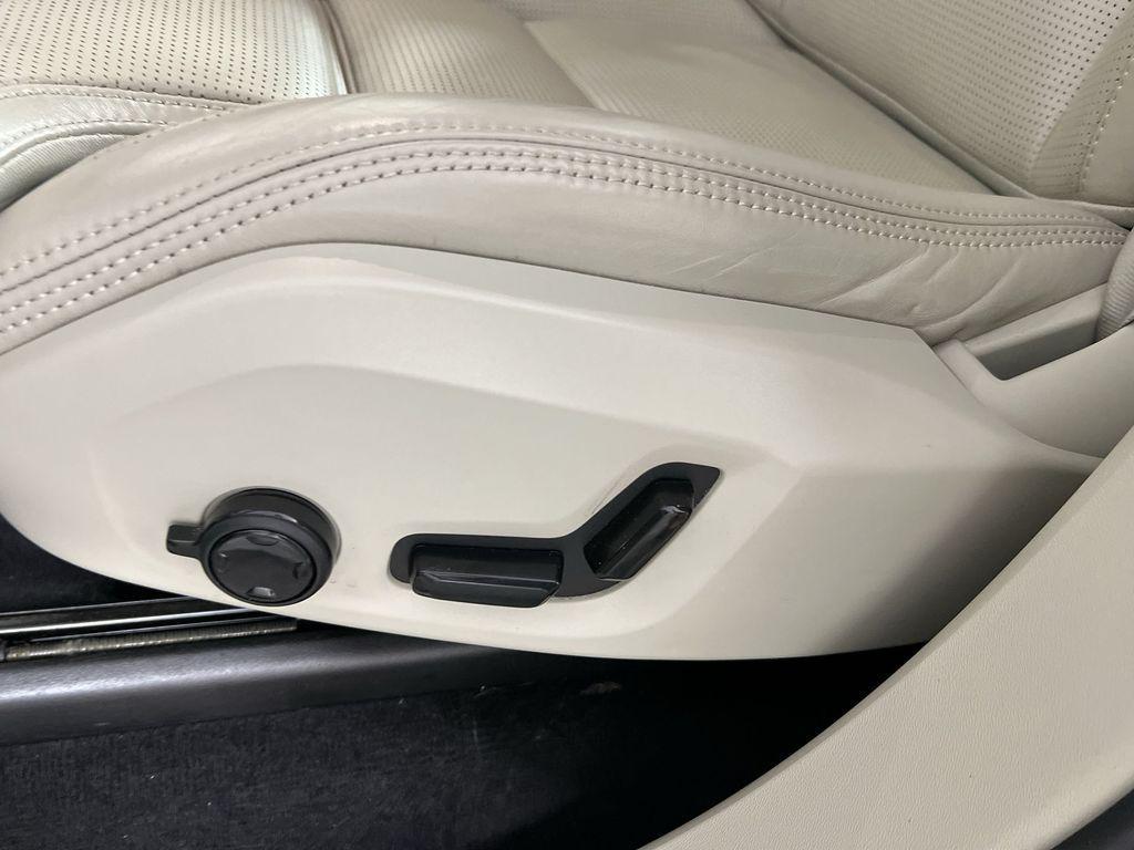 used 2022 Volvo XC90 car, priced at $40,485