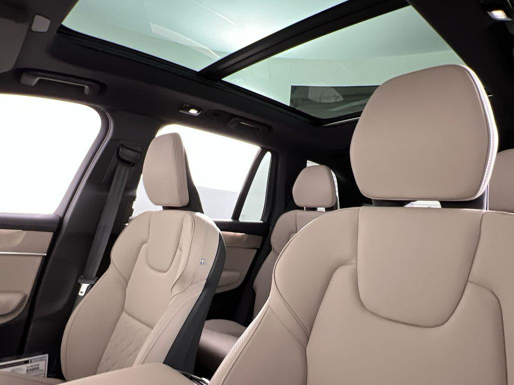 new 2026 Volvo XC90 car, priced at $71,825