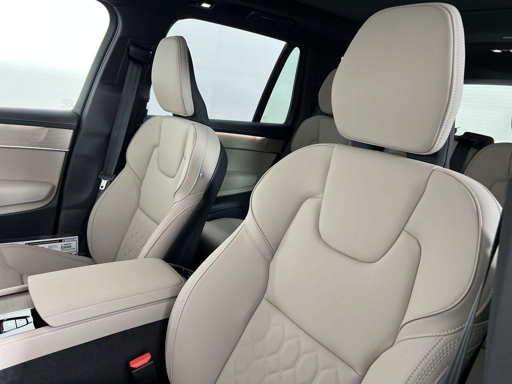 new 2026 Volvo XC90 car, priced at $71,825