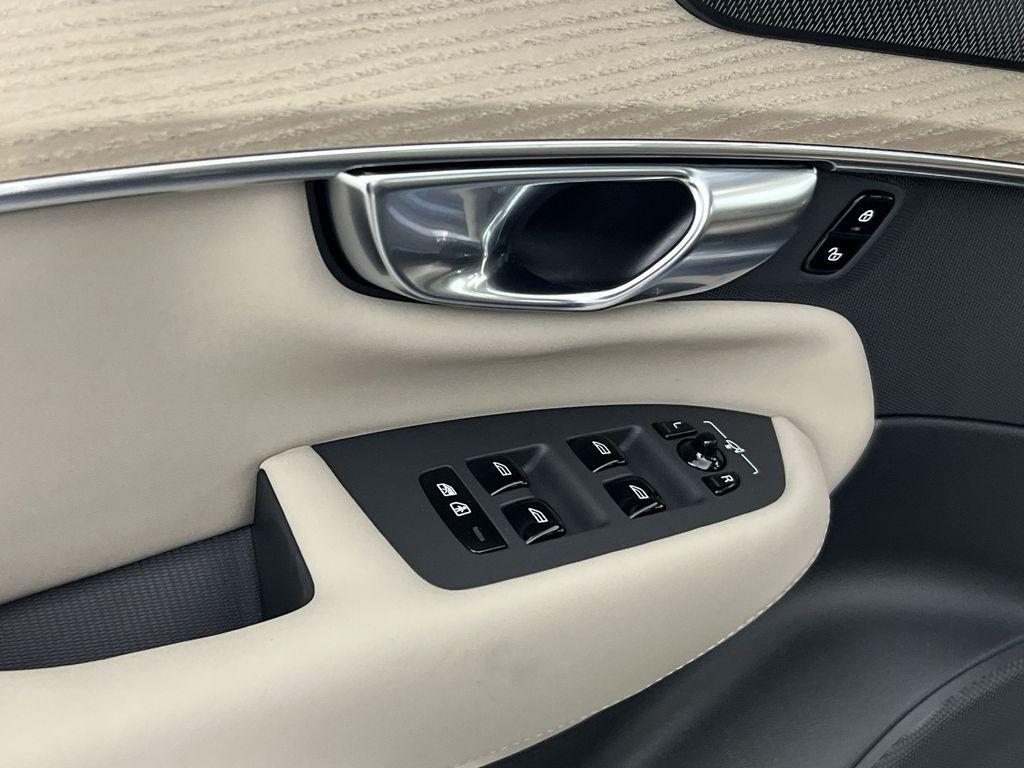 new 2026 Volvo XC90 car, priced at $71,825