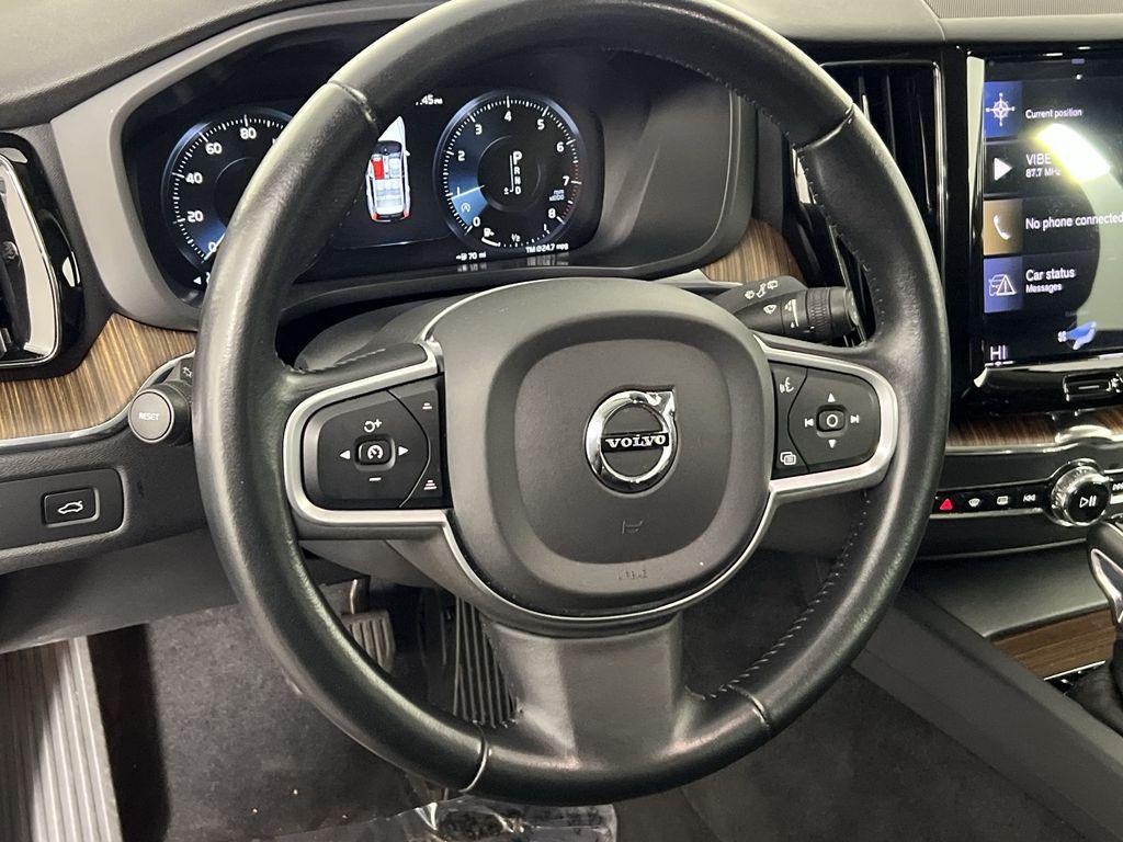 used 2021 Volvo XC60 car, priced at $23,977