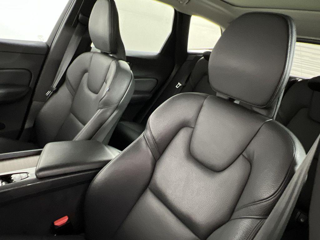 used 2021 Volvo XC60 car, priced at $23,977