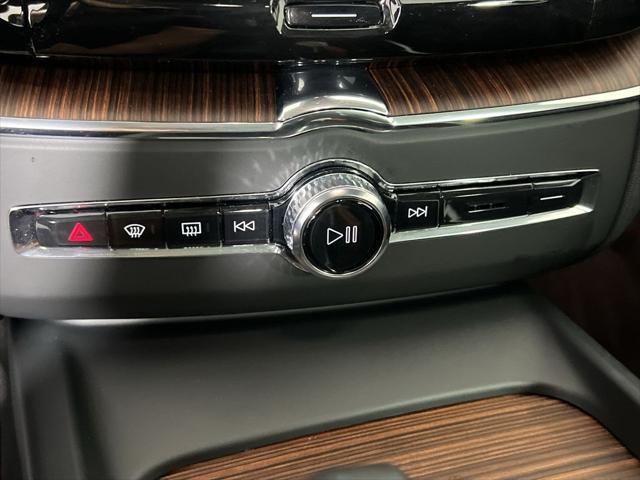 used 2024 Volvo XC60 Recharge Plug-In Hybrid car, priced at $49,241