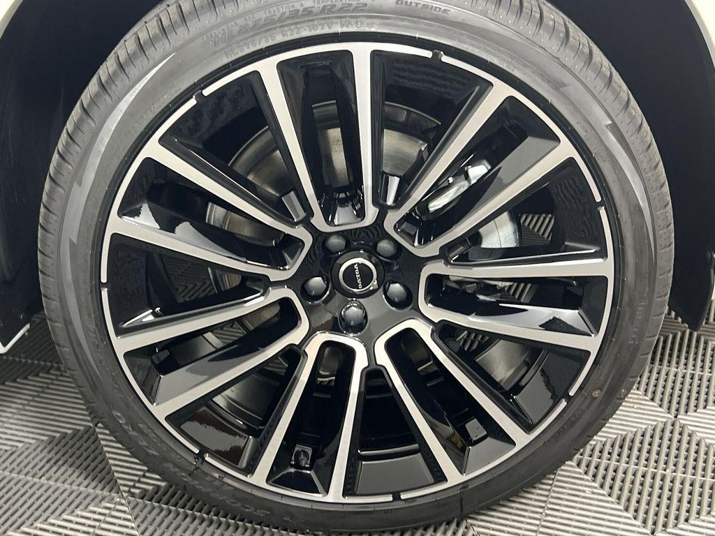 new 2026 Volvo XC90 car, priced at $79,875