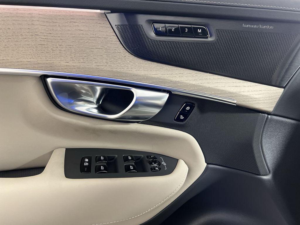new 2026 Volvo XC90 Plug-In Hybrid car, priced at $81,190