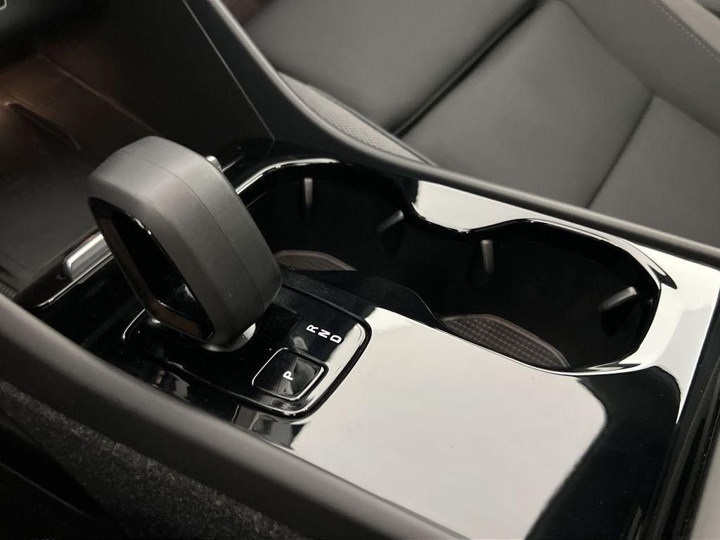 used 2024 Volvo C40 Recharge Pure Electric car, priced at $34,900