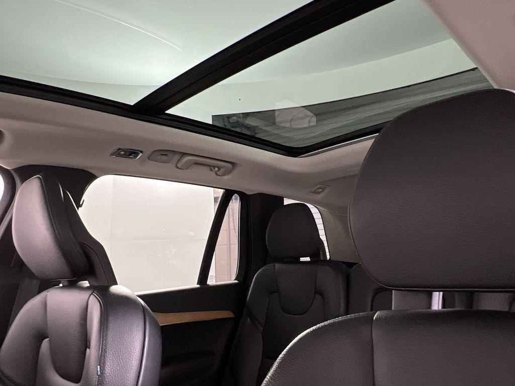 used 2021 Volvo XC90 car, priced at $28,717