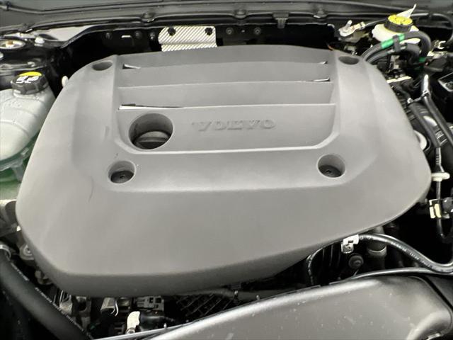 used 2025 Volvo XC40 car, priced at $32,398
