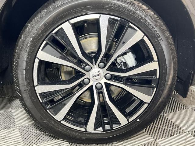 new 2025 Volvo XC60 car, priced at $55,360