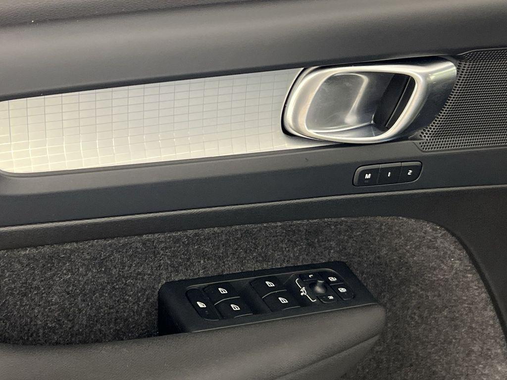 used 2023 Volvo XC40 car, priced at $25,560