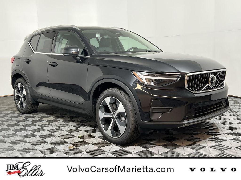 new 2025 Volvo XC40 car, priced at $38,937