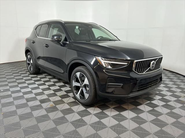 new 2025 Volvo XC40 car, priced at $44,485