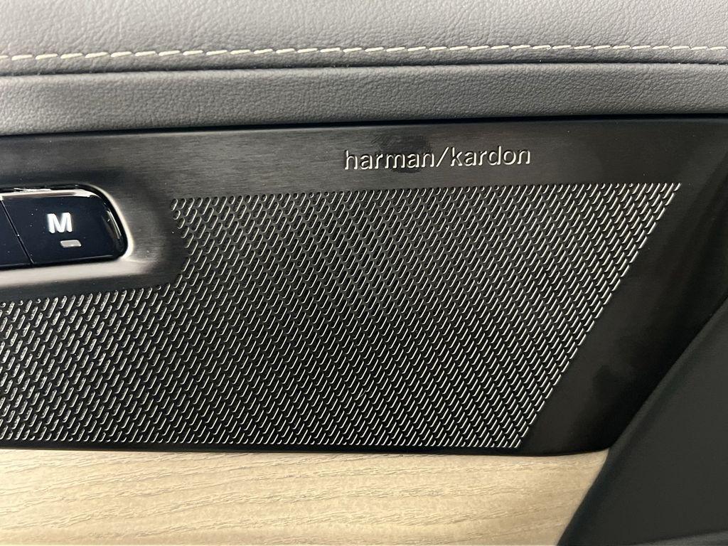 new 2026 Volvo XC90 car, priced at $81,605