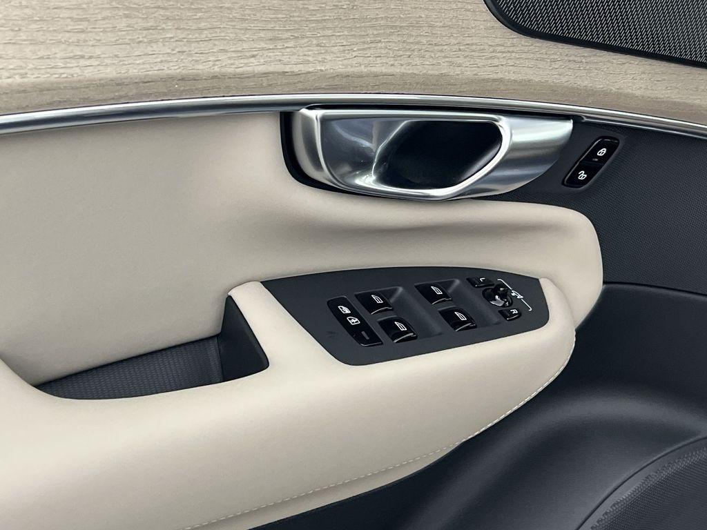 new 2026 Volvo XC90 car, priced at $81,605