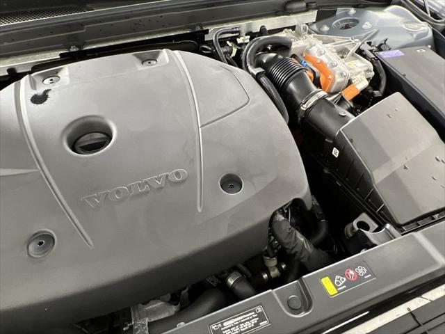 used 2022 Volvo S60 Recharge Plug-In Hybrid car, priced at $33,700