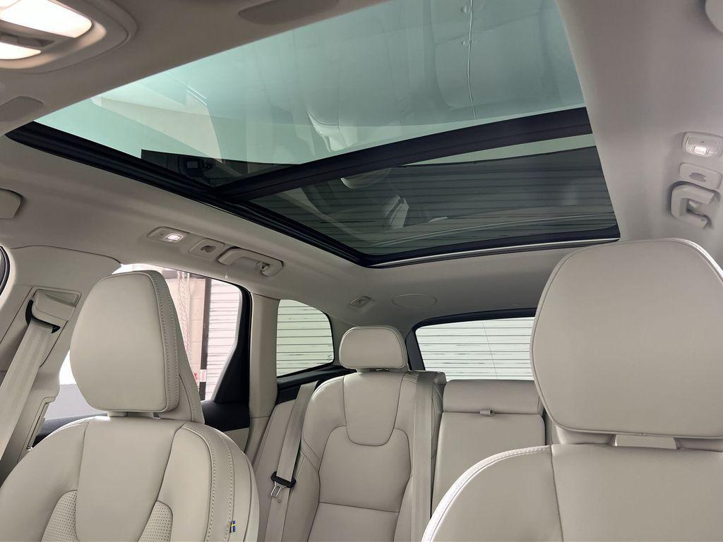 new 2026 Volvo XC60 car