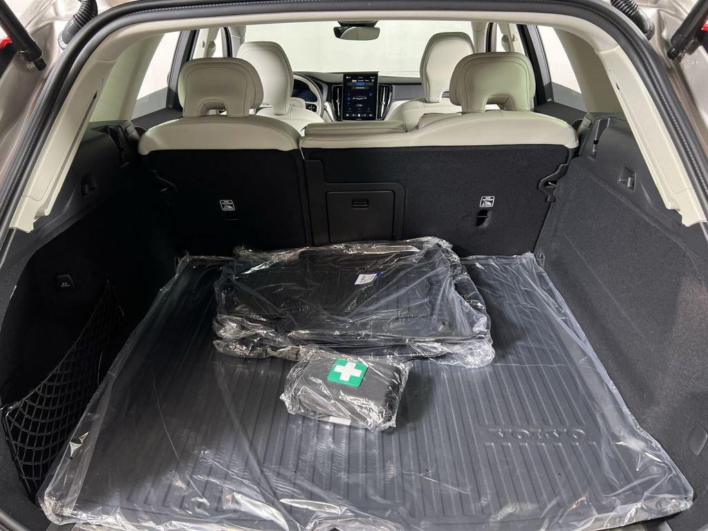 new 2026 Volvo XC60 car