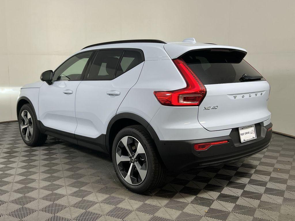 new 2026 Volvo XC40 car