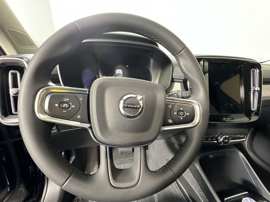used 2023 Volvo XC40 car, priced at $30,994