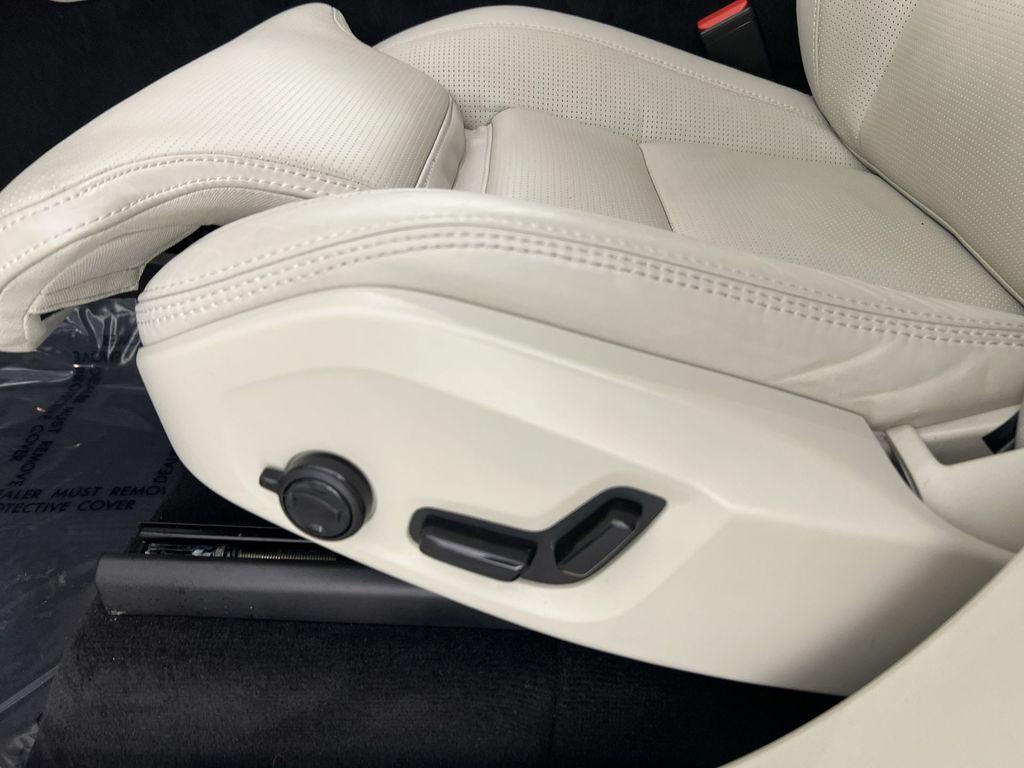 used 2024 Volvo XC90 Recharge Plug-In Hybrid car, priced at $56,364