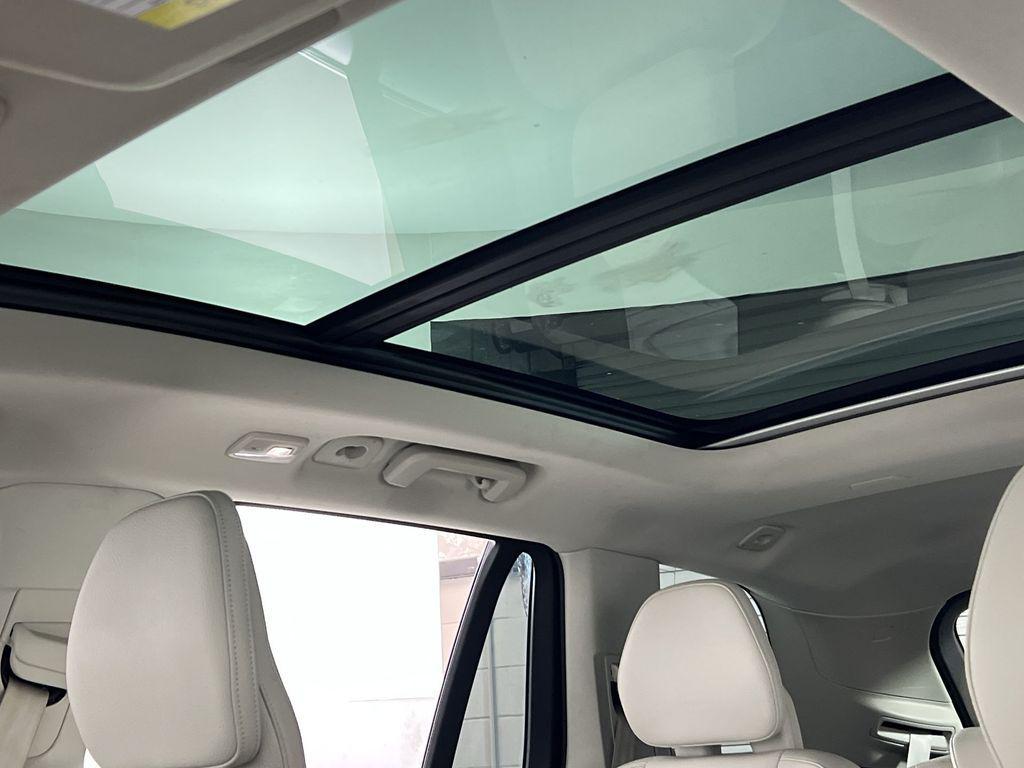 used 2024 Volvo XC90 car, priced at $38,894