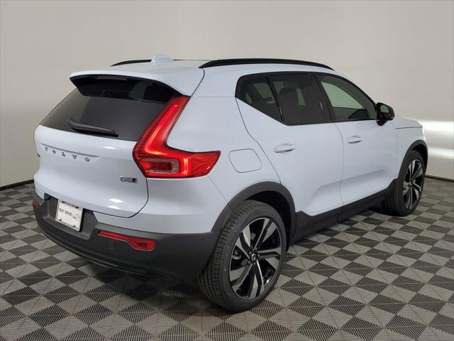 new 2025 Volvo XC40 car, priced at $48,790