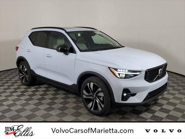 new 2025 Volvo XC40 car, priced at $48,790