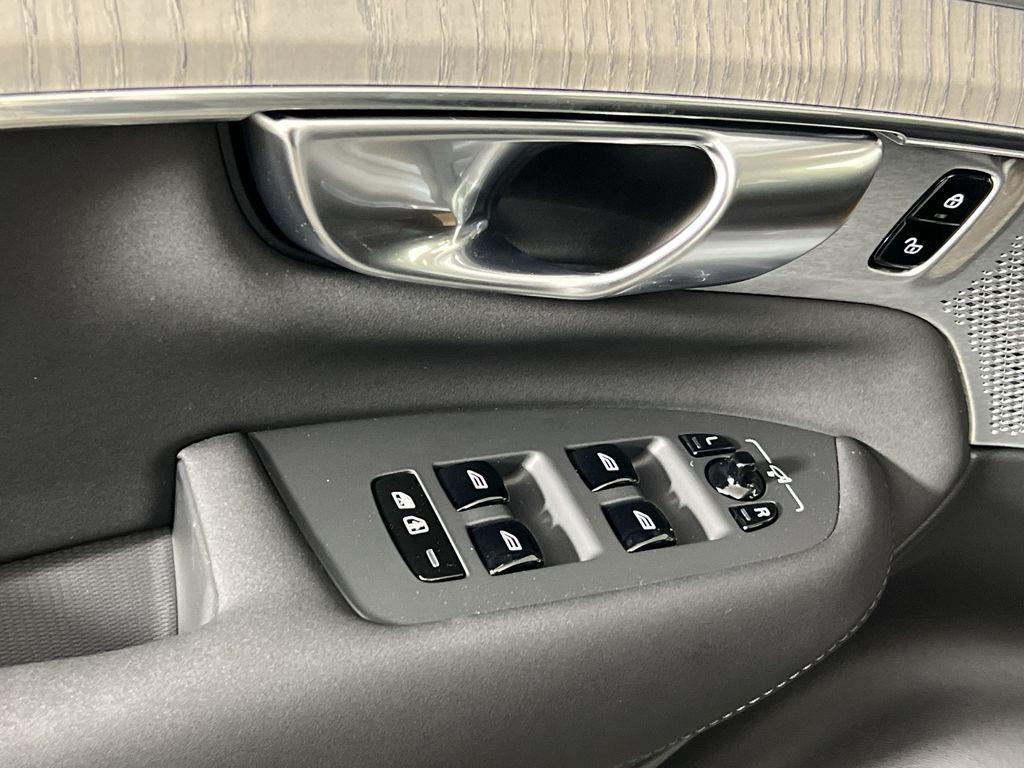 new 2026 Volvo XC90 Plug-In Hybrid car, priced at $91,560
