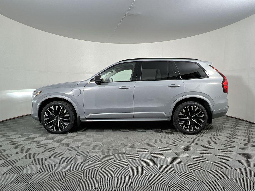new 2026 Volvo XC90 Plug-In Hybrid car, priced at $91,560