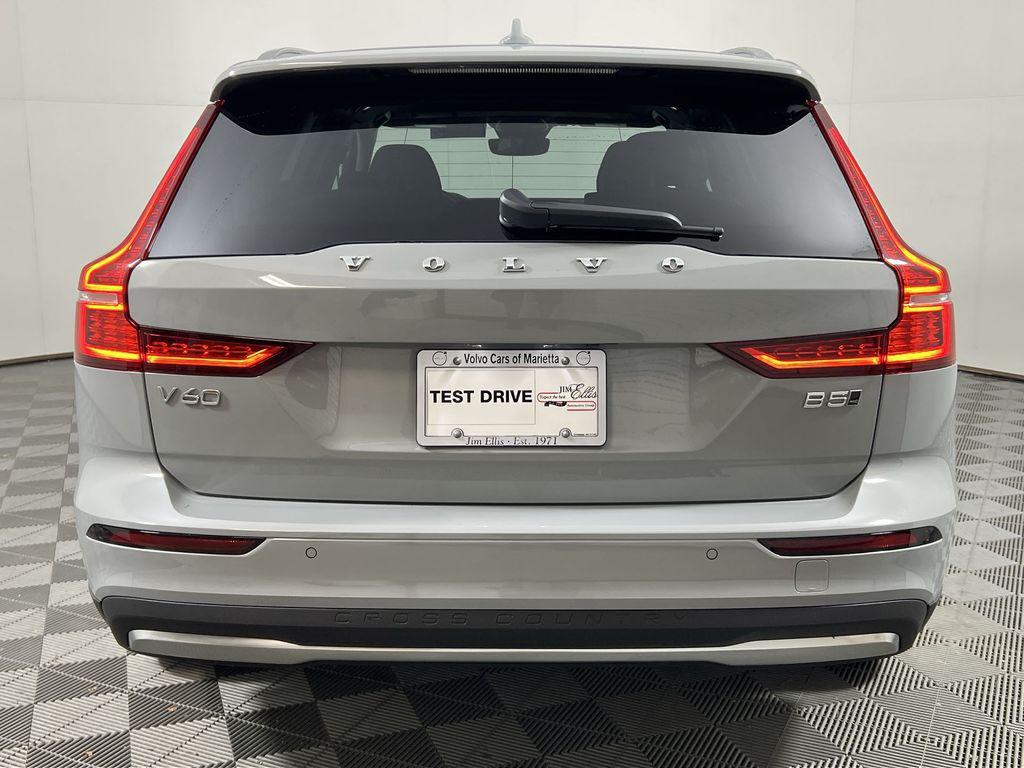 new 2026 Volvo V60 Cross Country car