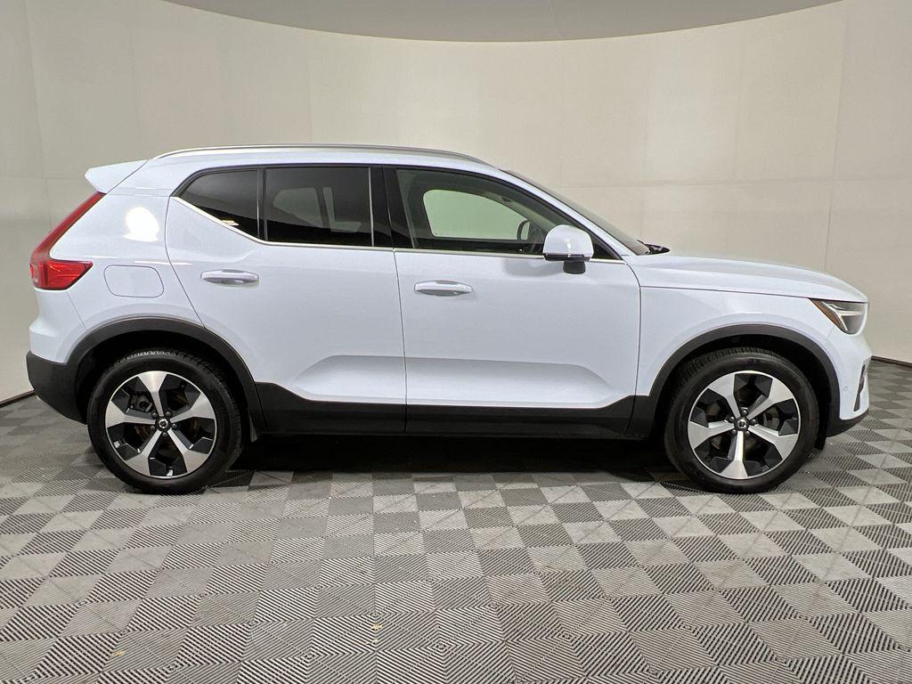 used 2025 Volvo XC40 car, priced at $35,611