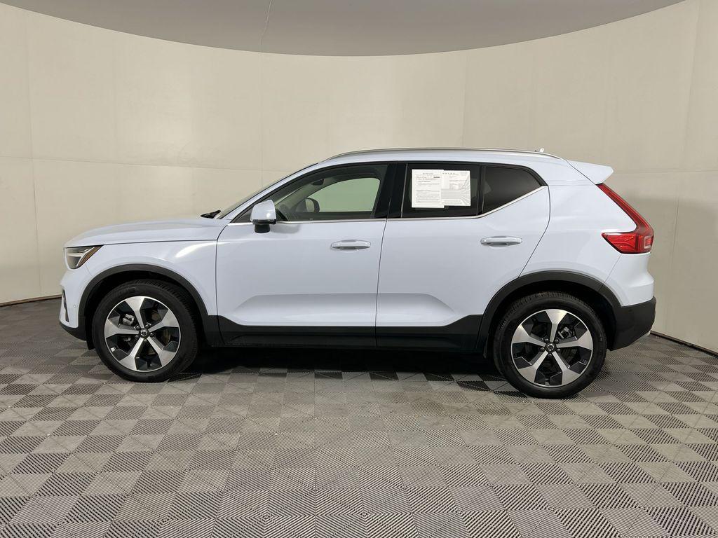 used 2025 Volvo XC40 car, priced at $35,611