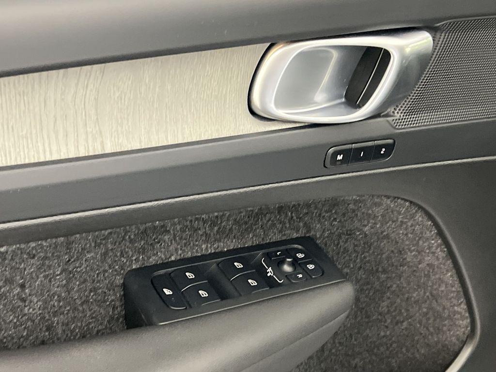 used 2025 Volvo XC40 car, priced at $35,611