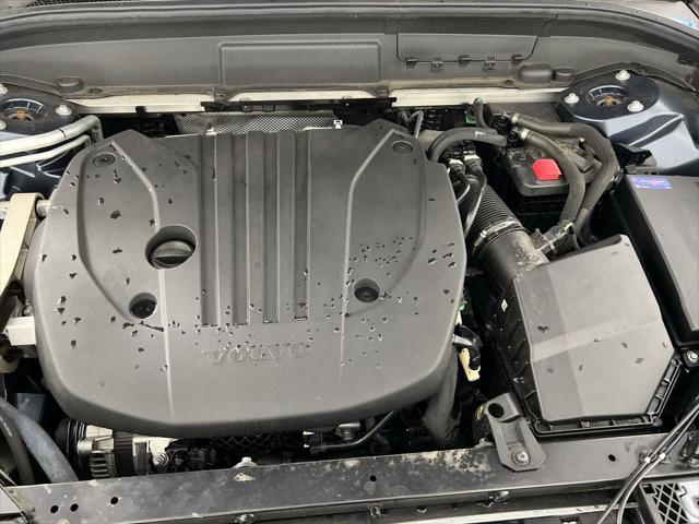used 2022 Volvo XC60 car, priced at $38,200