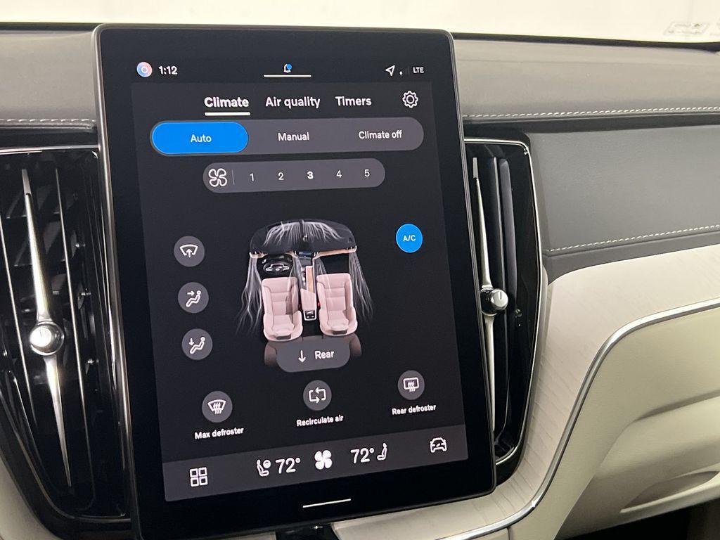 new 2026 Volvo XC60 car