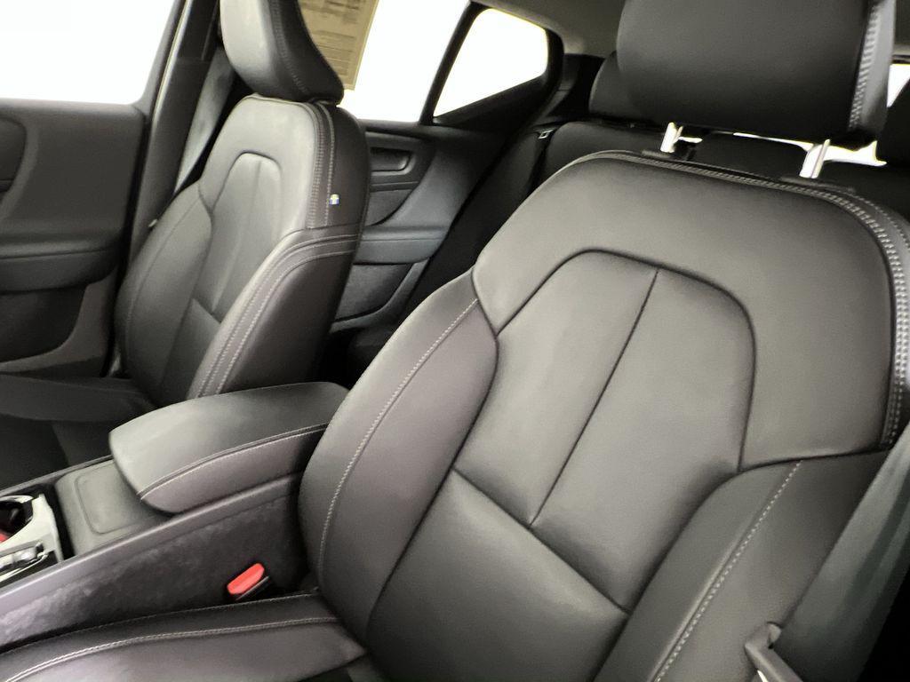used 2025 Volvo XC40 car, priced at $34,830