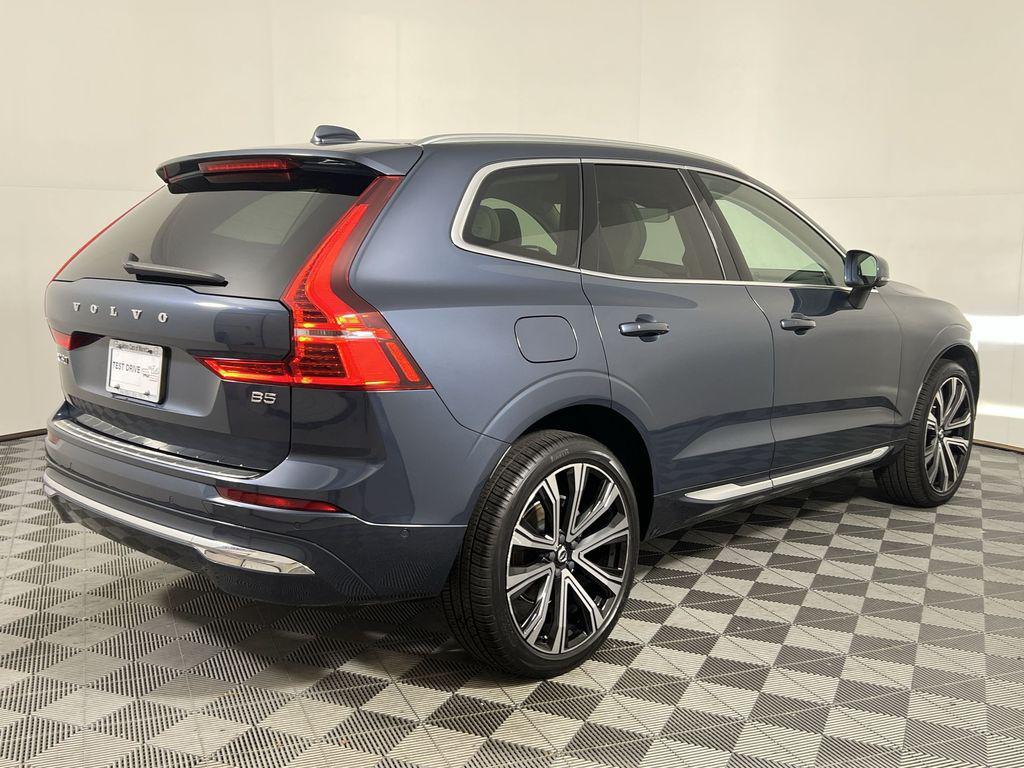 used 2023 Volvo XC60 car, priced at $39,066